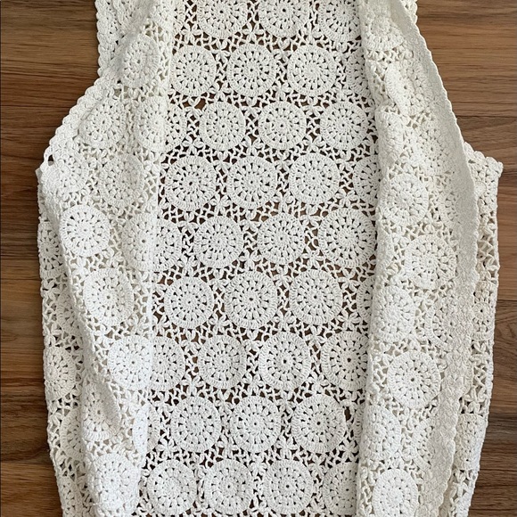 Crocheted Vest - Cottagecore Style - Picture 5 of 8